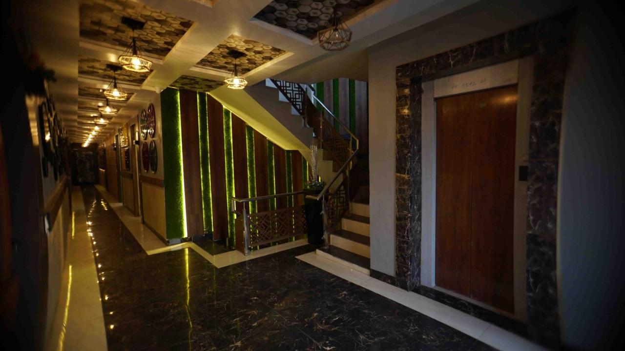 Hotel Soluxe Yamuna Nagar Exterior photo